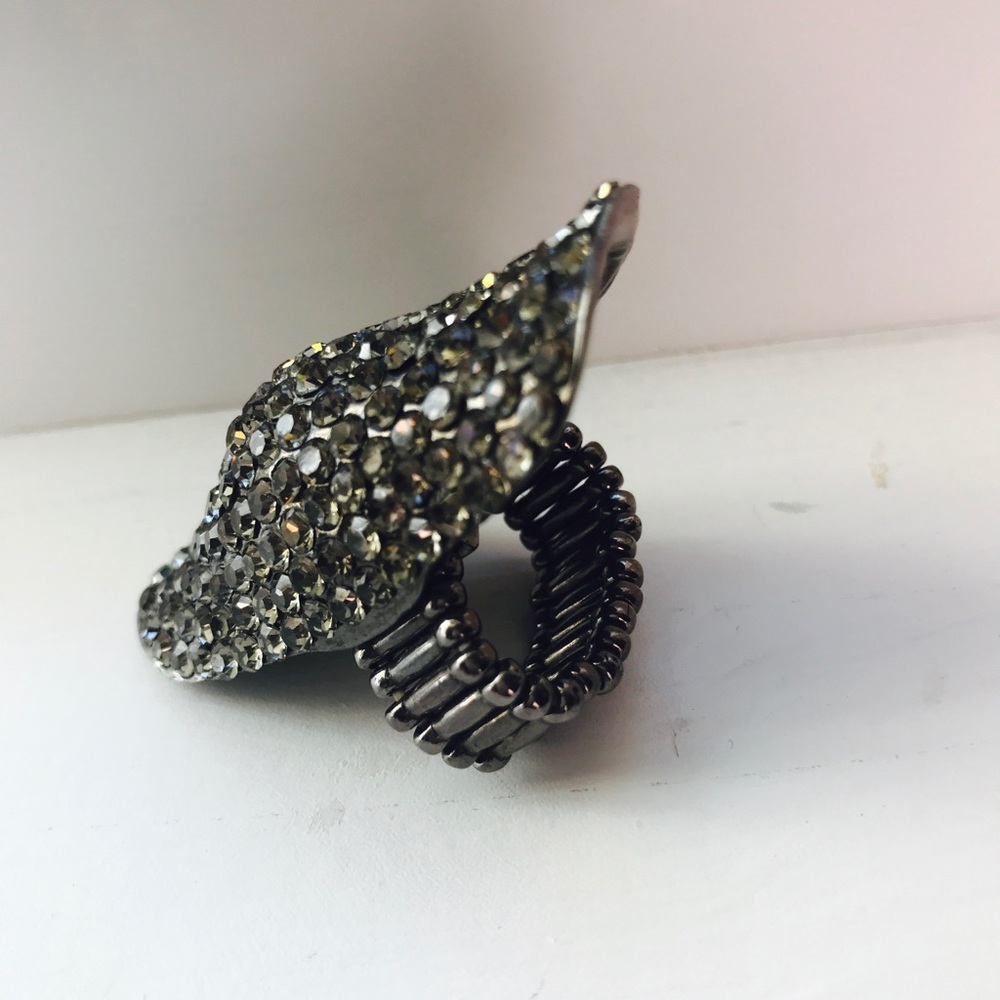 Ring - Picture 5 of 6